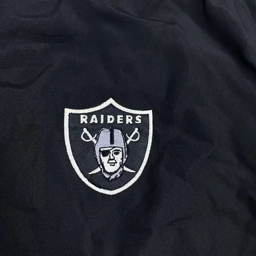 [BUNJANG] Starter Oakland Raiders Big Logo Pullover Warm-up (110) / 90s 스타터 오클랜드 레이더스 빅로고 풀오버 웜업 (110)