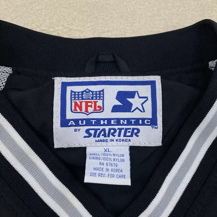 [BUNJANG] Starter Oakland Raiders Big Logo Pullover Warm-up (110) / 90s 스타터 오클랜드 레이더스 빅로고 풀오버 웜업 (110)
