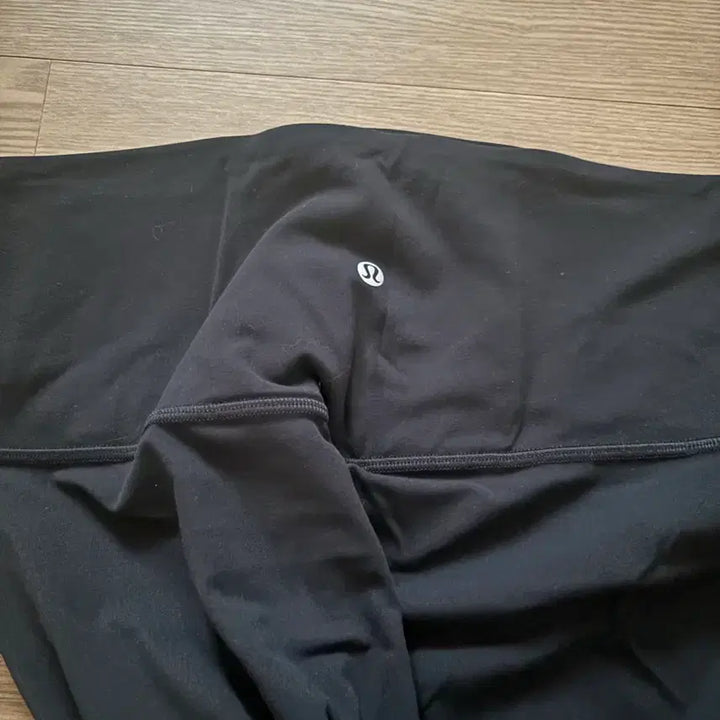 [SOLD OUT] 새상품) 룰루레몬 블랙 미니플레어 부츠컷 팬츠 66-77