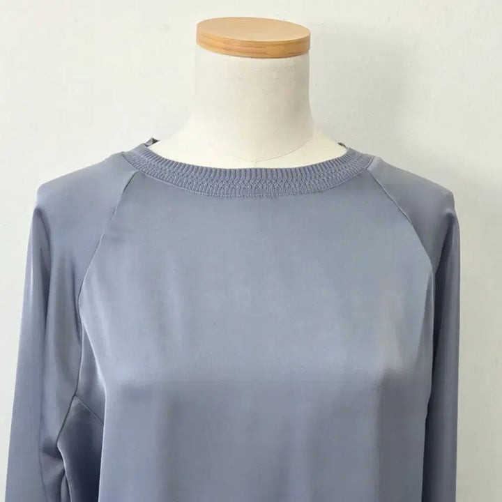 [SOLD OUT] 빈티지 만원샵 블루 실크 맨투맨