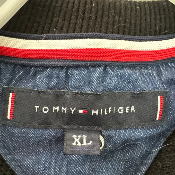 [BUNJANG] Tommy Hilfiger Logo Sweatshirt XL / 만원샵 타미힐피거 로고 맨투맨 XL