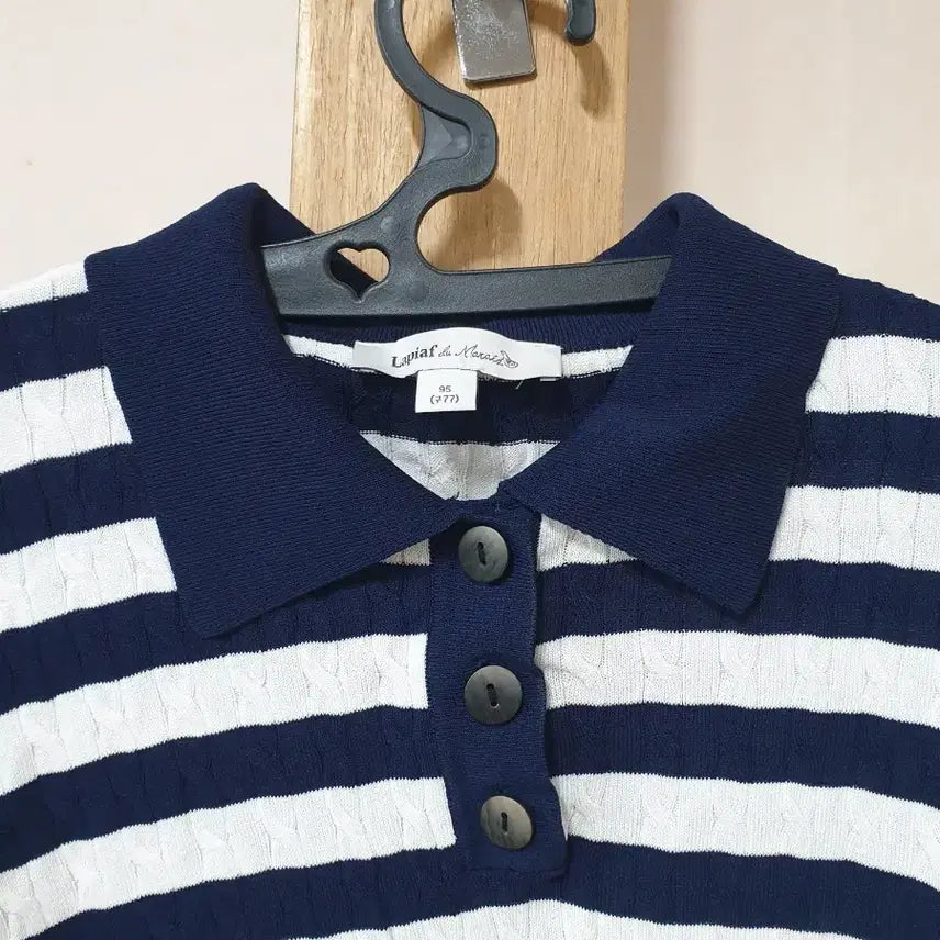 [BUNJANG] Raipiaf Stripe Knit Top / 라삐아프 카라 스트라이프 니트 95사이즈