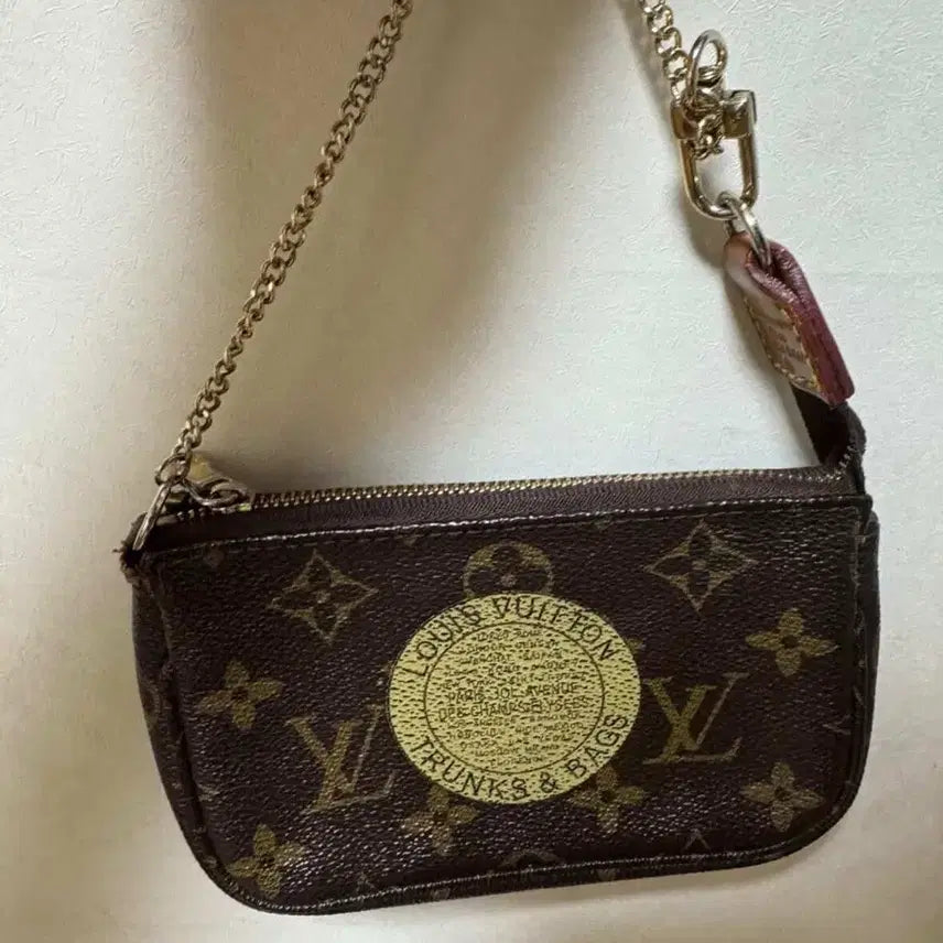 [BUNJANG] Louis Vuitton Mini Pochette Shoulder Bag / 루이비통 미니포쉐트