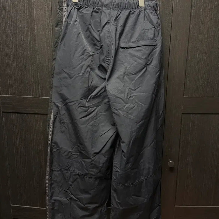 [SOLD OUT] 폴리테루 정규 나일론 트랙 팬츠 다크네이비 2