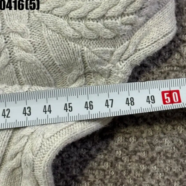 [BUNJANG] Kirsh Cherry Cable Knit Sweater Ivory / 키르시 체리 꽈배기 니트 아이보리