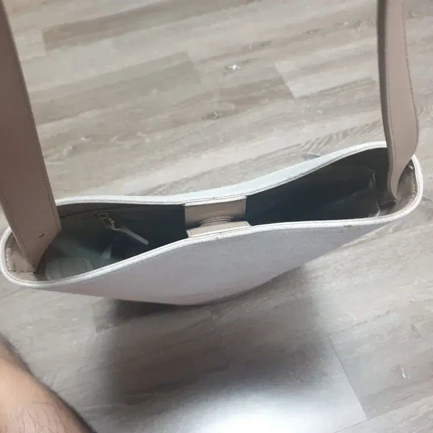 [SOLD OUT] 로서울 숄더백