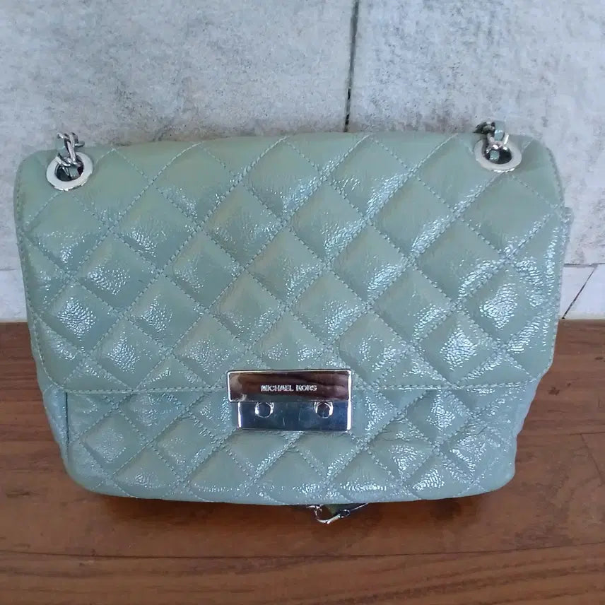 [BUNJANG] Michael Kors Quilted Chain Crossbody Bag / 26-4 마이클코어스 퀼팅 체인 크로스백 민트