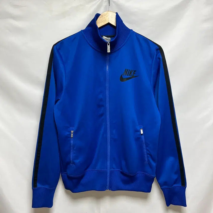 [SOLD OUT] [정품/M] 나이키 스우시 사이드라인 블루파랑 트랙탑/져지