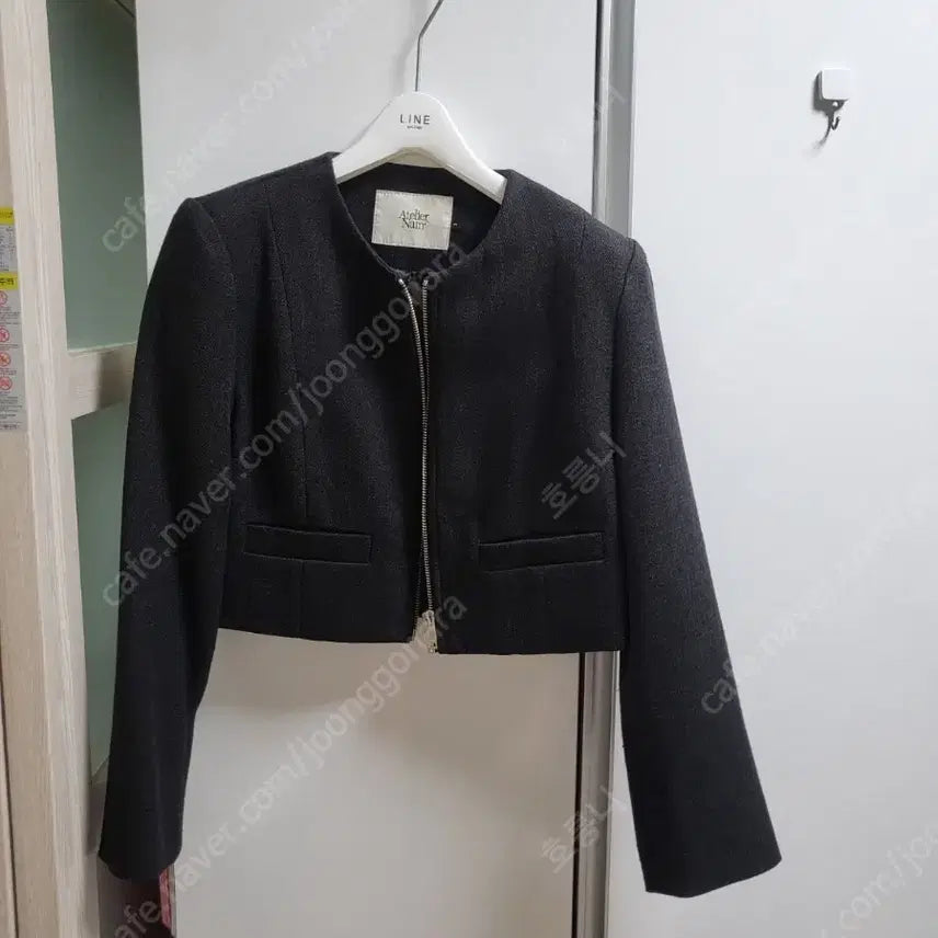 [SOLD OUT] [시착만한 새제품무방] 정가95,400원 아뜰리에나인 트위드 집업 자켓