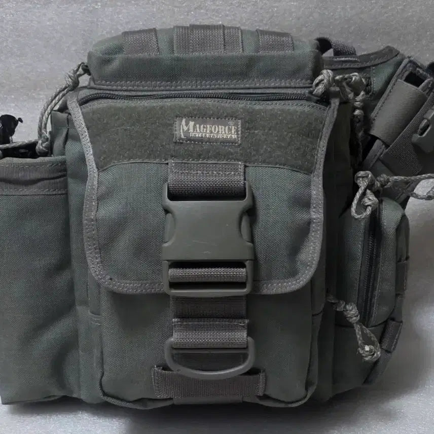 [BUNJANG] MAGFORCE Jumbo Earhart Sling Bag / 맥포스 MAGFORCE 점보 에어하트 슬링백 다용도 전술가방