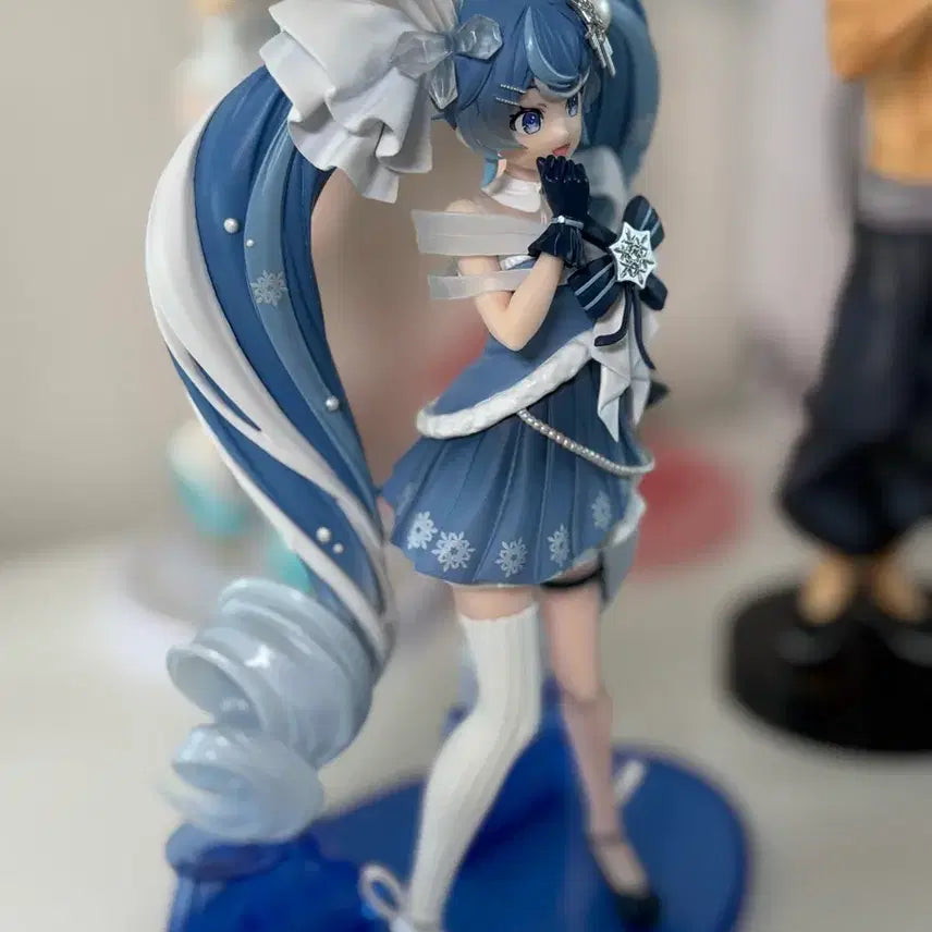 [BUNJANG] Vocaloid Yuki Miku A Figure / 제일복권 보컬로이드 유키 미쿠 피규어