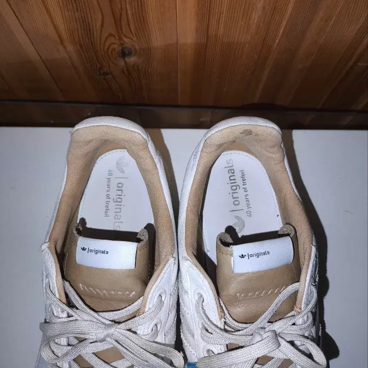 [SOLD OUT] 275mm 아디다스 리스플릿 로우 스니커즈
