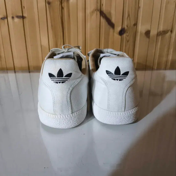 [SOLD OUT] 275mm 아디다스 리스플릿 로우 스니커즈