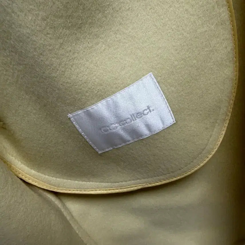 [SOLD OUT] [사놓고보관만한 새제품무방]정가 30만원대 백화점코트 씨씨콜렉트 정품 루