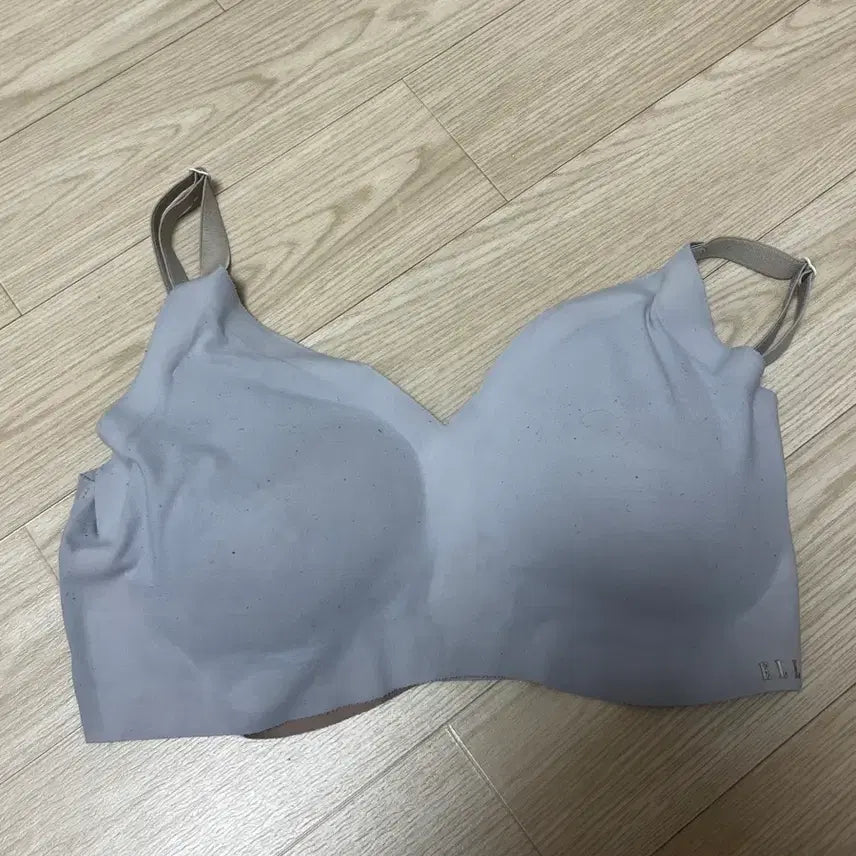 [SOLD OUT] 여성 브라 (사용감 O)