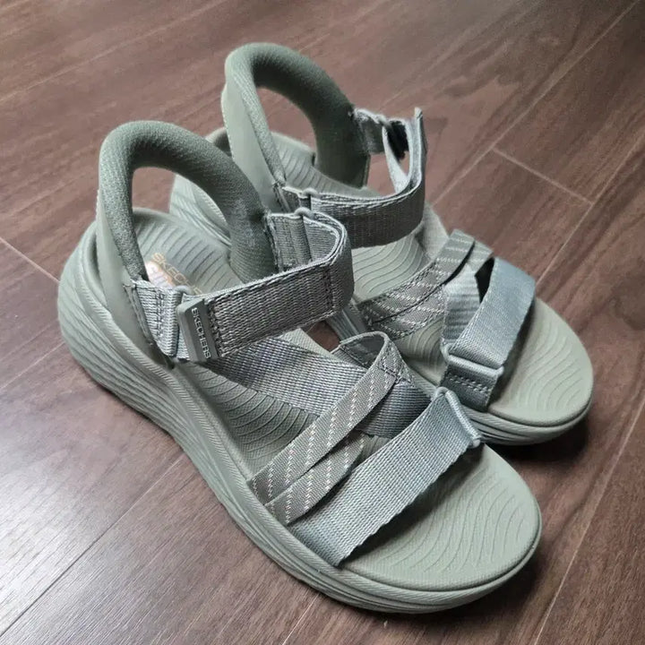 [BUNJANG] Skechers Sandals / 스케쳐스 신상 샌들
