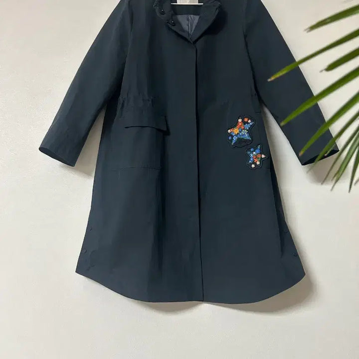 [BUNJANG] Givy Black Star Embroidered Coat / givy  기비 블랙 스타 자수 코트 66