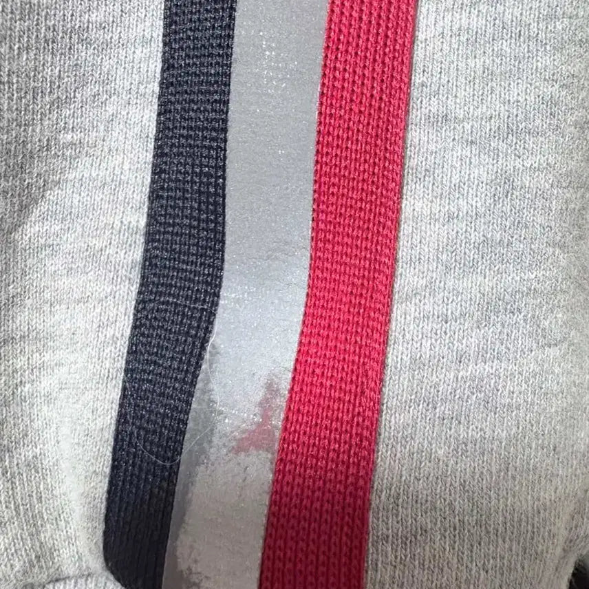 [SOLD OUT] 급처) 정품 몽클레어 삼선 라인 그레이 집업 자켓