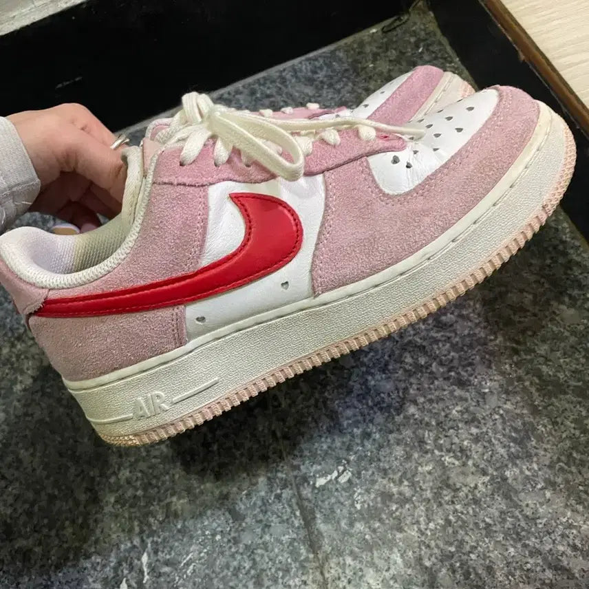 [BUNJANG] Nike Air Force Valentine Sneakers / 나이키 에어포스 발렌타인
