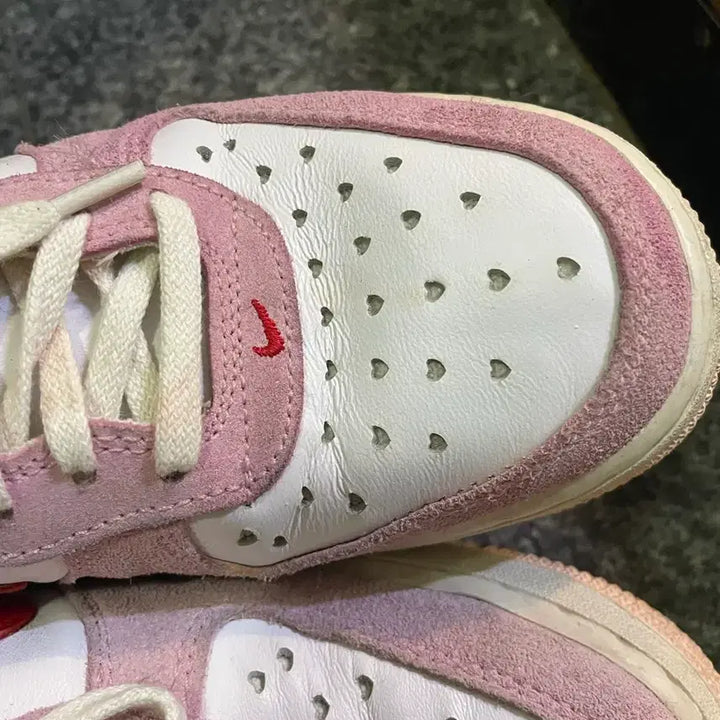 [BUNJANG] Nike Air Force Valentine Sneakers / 나이키 에어포스 발렌타인