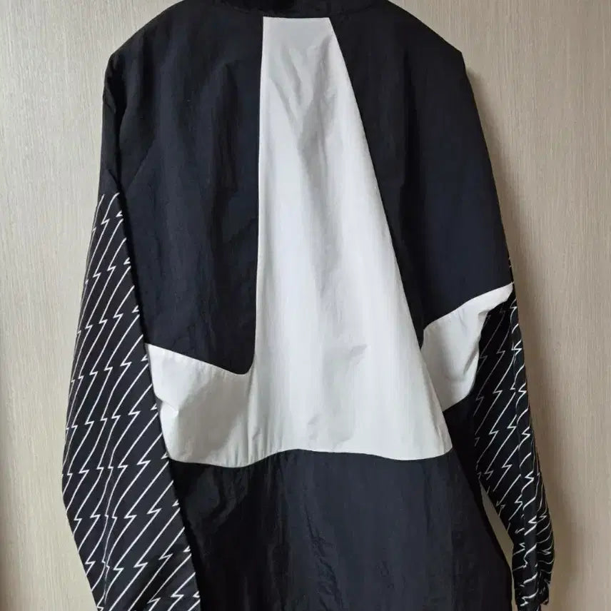[SOLD OUT] 스파이더 맨즈 하프 집 볼트 재킷 바람막이 자켓 남성 라지
