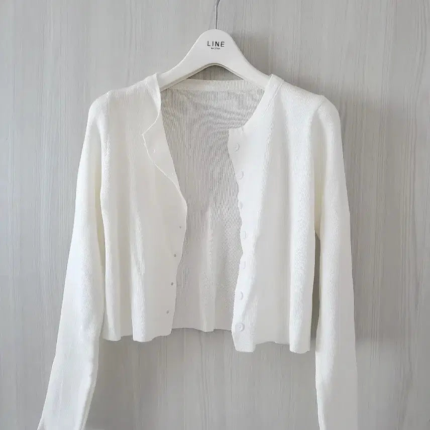 [SOLD OUT] 화이트 크롭 니트 가디건 S