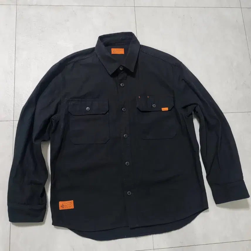 [SOLD OUT] 볼컴 블랙 긴팔 셔츠