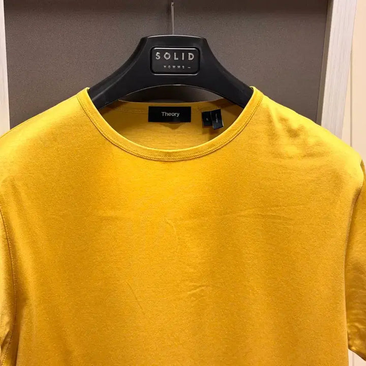 [SOLD OUT] Theory 띠어리 머스타드 반팔 티셔츠 S