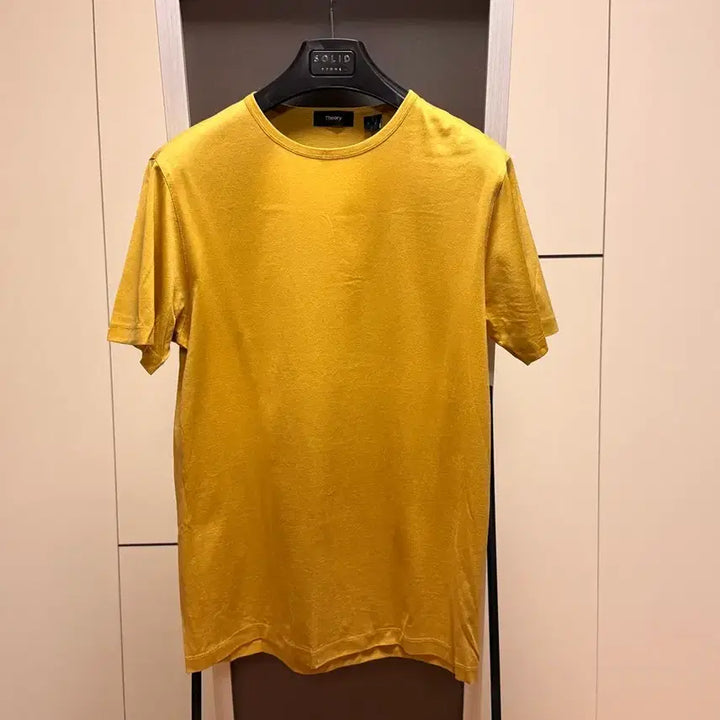 [SOLD OUT] Theory 띠어리 머스타드 반팔 티셔츠 S