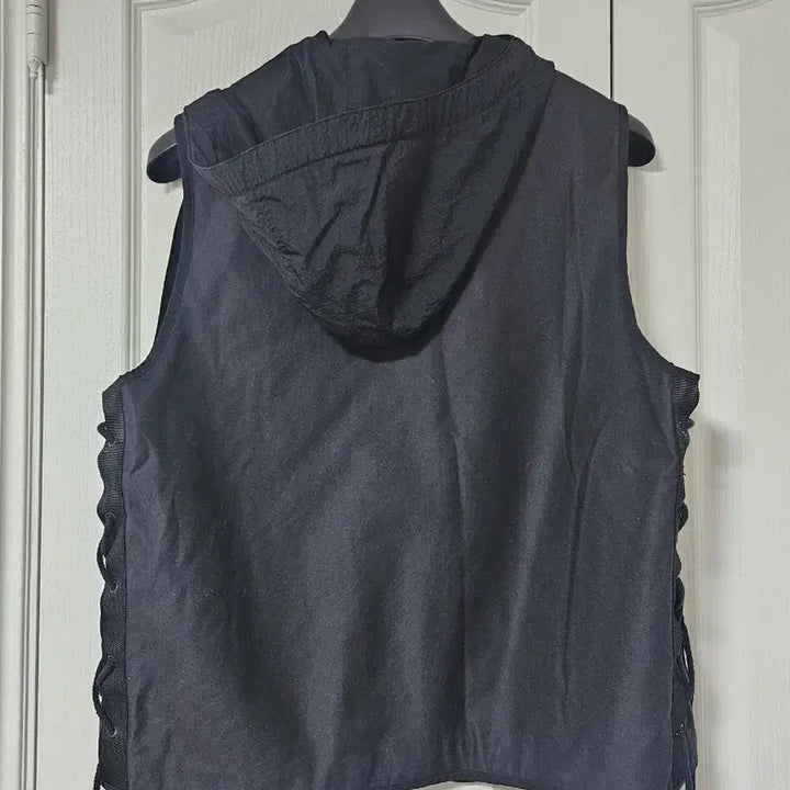 [BUNJANG] Eastlog Hooded Vest / 이스트로그 조끼 후드