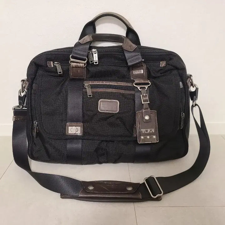 [BUNJANG] TUMI Alpha Bravo Slim Briefcase Crossbody Bag / 투미 알파브라보 슬림 브리프케이스 정품 크로스백 가방