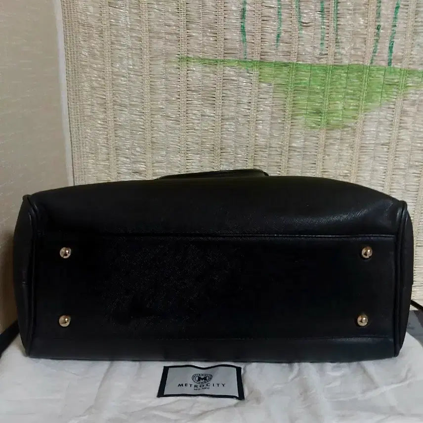 [BUNJANG] Metrocity Black Square Tote Shoulder Bag / 메트로시티 블랙 사각 토트백 숄더백 태슬참