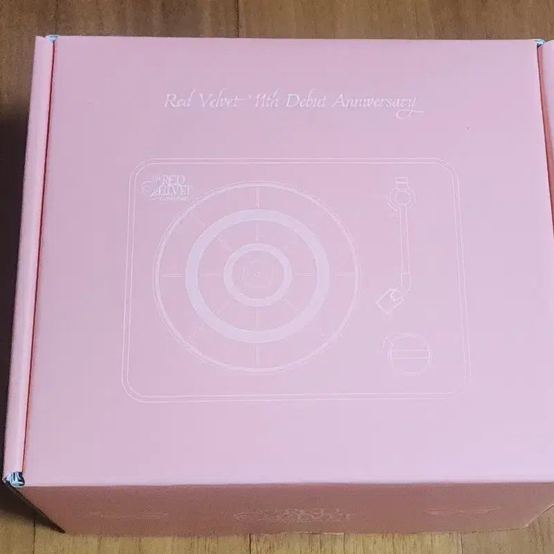 [BUNJANG] Red Velvet 11th Anniversary Bluetooth Turntable Speaker / [판매] 레드벨벳 11주년 턴테이블 블루투스 스피커