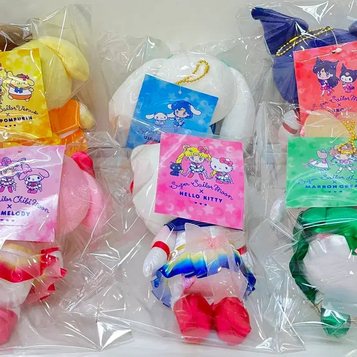 [BUNJANG] Sanrio x Sailor Moon Collaboration Limited Mascot Dolls 6-Piece Set (Hello Kitty, Mametaro, Kuromi) / [미사용] 산리오세일러문 콜라보한정마스코트인형 6종세트 헬로키티마멜쿠로미