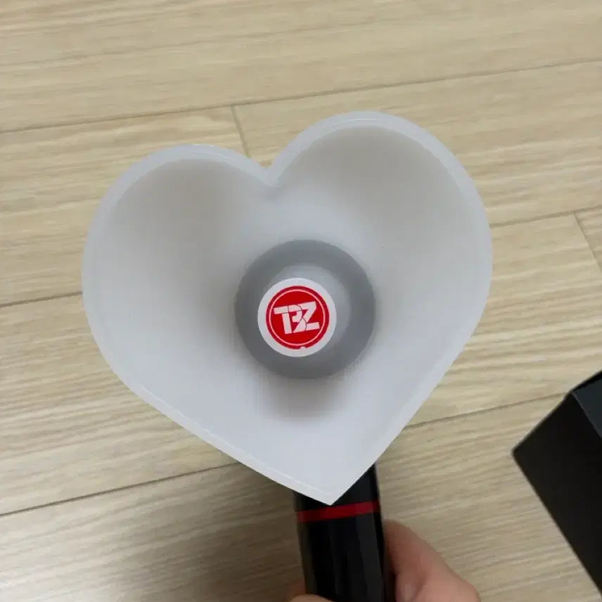 [BUNJANG] The Boyz Official Light Stick / 더보이즈 응원봉 팝니다