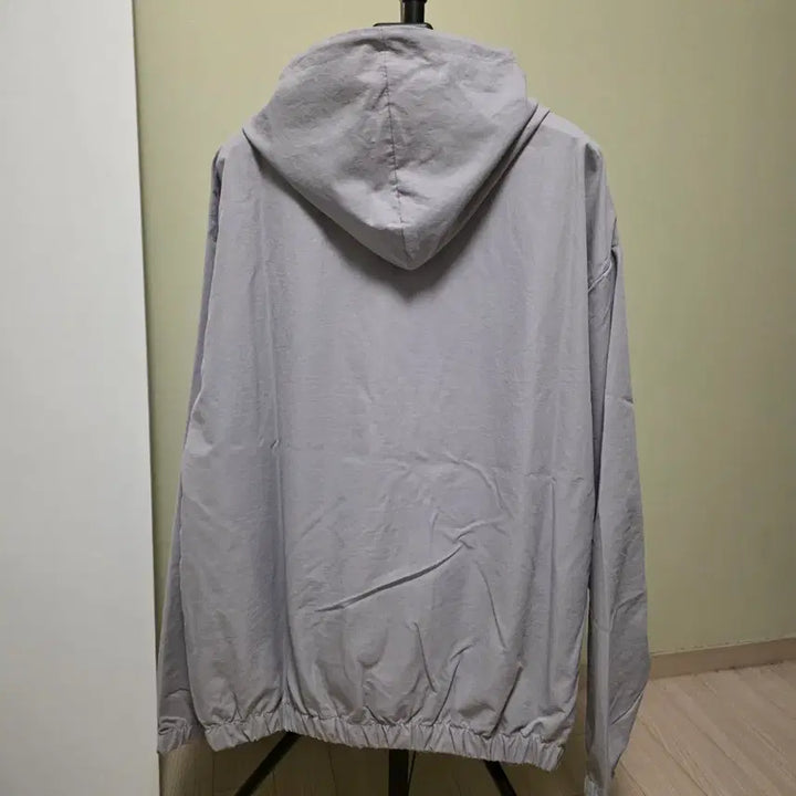 [BUNJANG] Unisex Lightweight Windbreaker Jacket / 남녀공용 바람막이