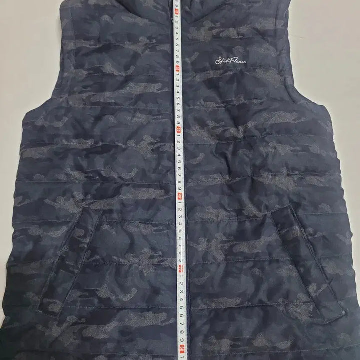 [BUNJANG] Split Flavor Camo Padded Vest / Split Flavor 카모 패딩 조끼