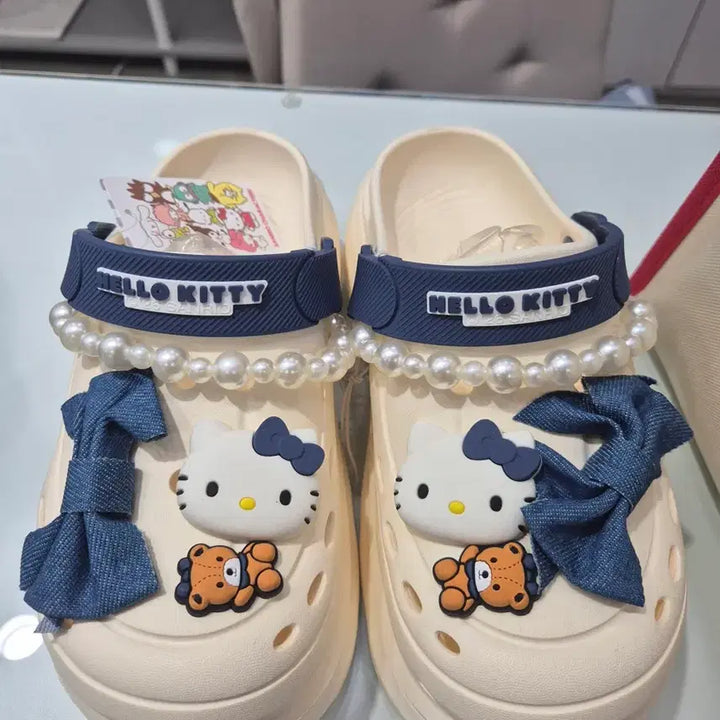 [SOLD OUT] 키티 신상 통굽 크록스