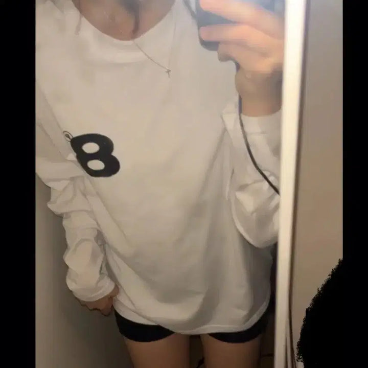 [BUNJANG] 프라임에이트 화이트 롱 슬리브 / 프라임에이트 화이트 롱 슬리브