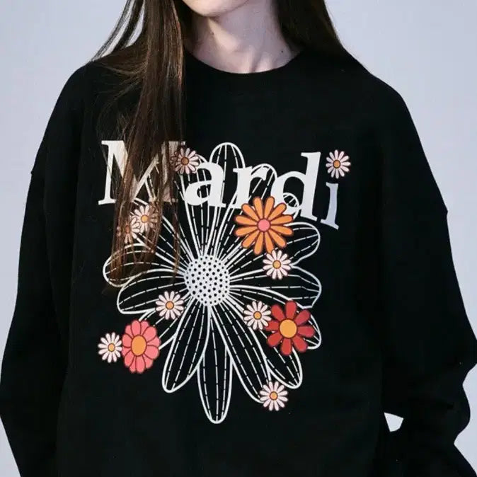 [BUNJANG] Mardi Mercredi Blossom Sweatshirt / 마르디메크르디 블러썸 스웻셔츠