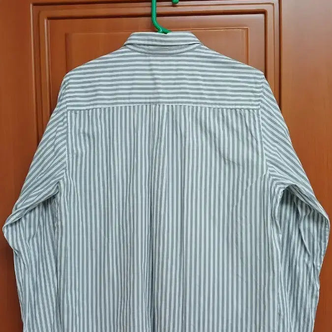 [SOLD OUT] 팔라스 스트라이프 셔츠