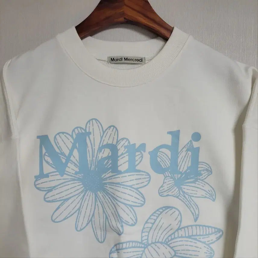 [BUNJANG] Mardi Mercredi Triple Sweatshirt / 마르디메크르디 트리플 스웻셔츠