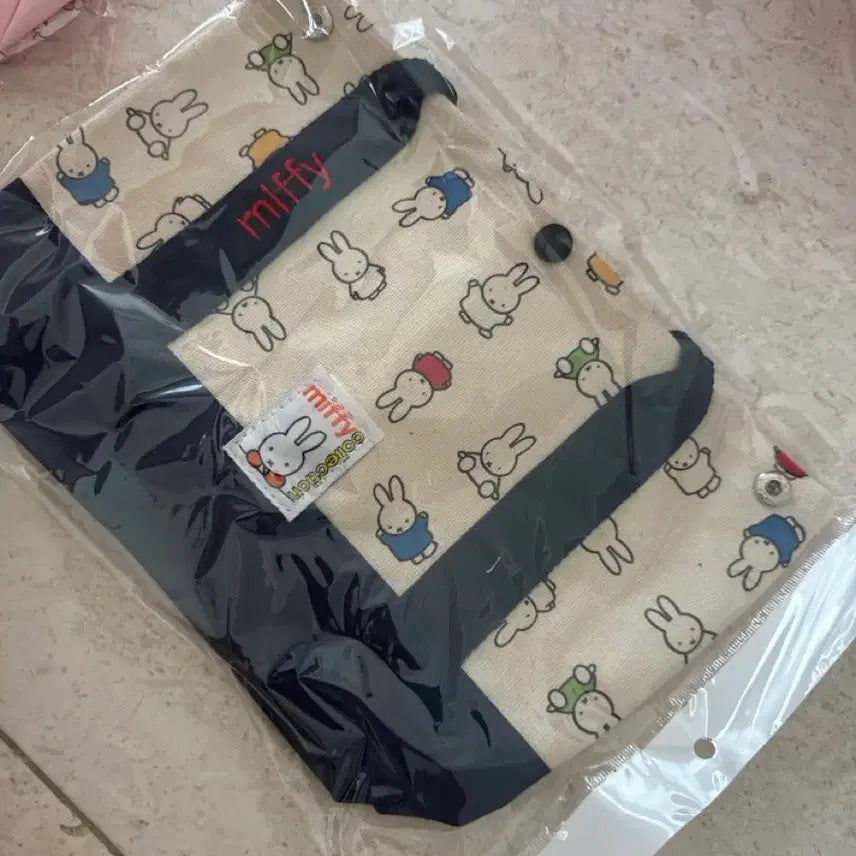 [BUNJANG] Miffy Tote Bag (Sealed) / 미피 토트백 가방 미개봉 새상품