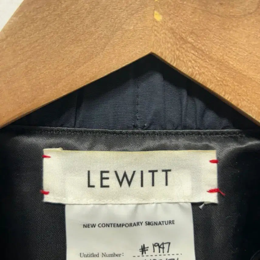 [BUNJANG] LEWITT Black Leather Bomber Jacket / LEWITT 블랙 레더 배색 봄버 자켓