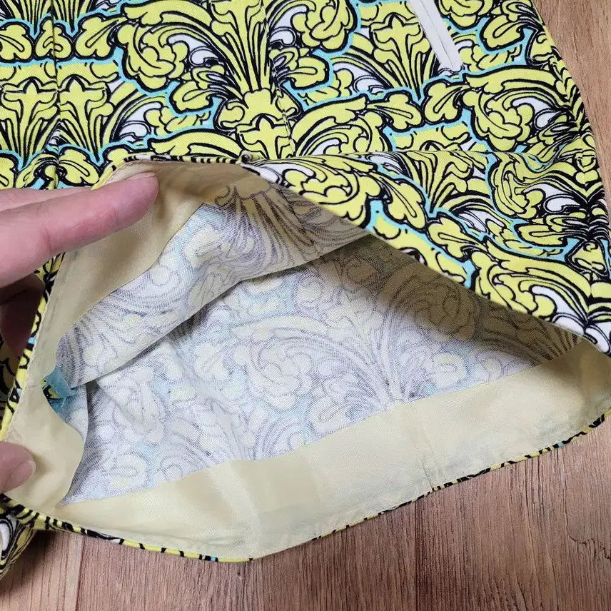 [BUNJANG] MICHAA Pattern Shorts (Size 66) / 미샤(MICHAA) 패턴 반바지 66