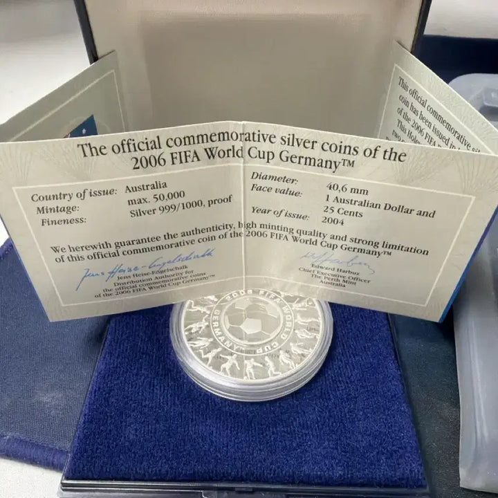 [BUNJANG] Perth Mint 2006 Germany World Cup Commemorative Silver Coin / 호주퍼스조폐국 발행 2006 독일 월드컵 기념 주화1온스 은화