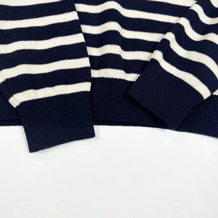 [BUNJANG] Lacoste Striped Knit Sweater (Size L) / (미세수선존재, L) 라코스테 스트라이프 니트