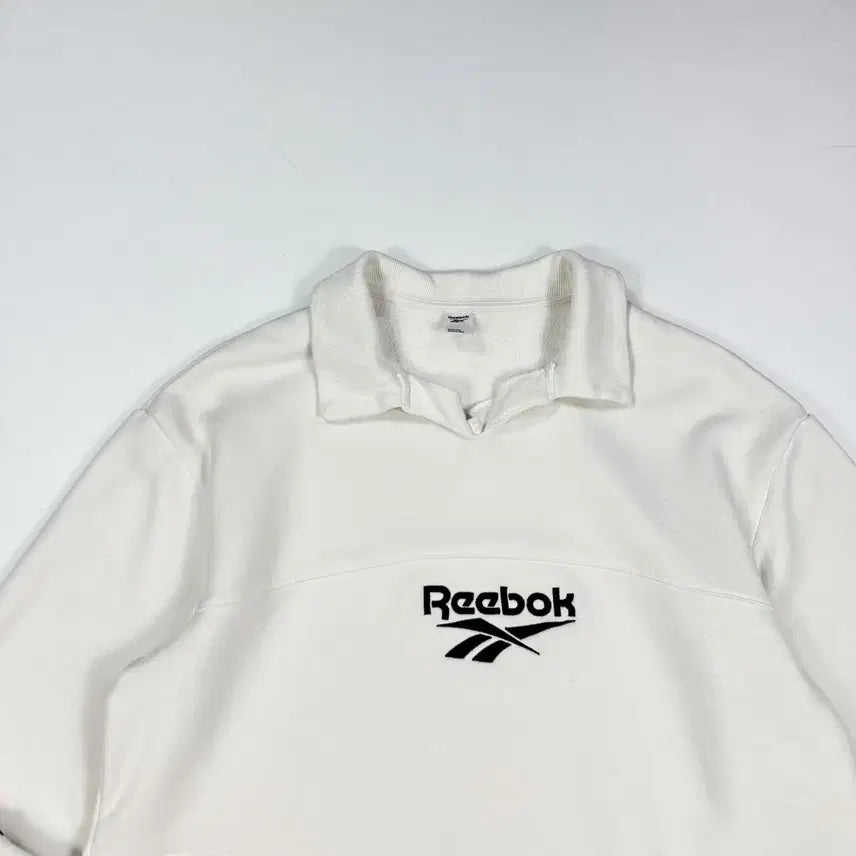 [SOLD OUT] (XL) 리복 클래식 센터로고 PK 카라 맨투맨 화이트