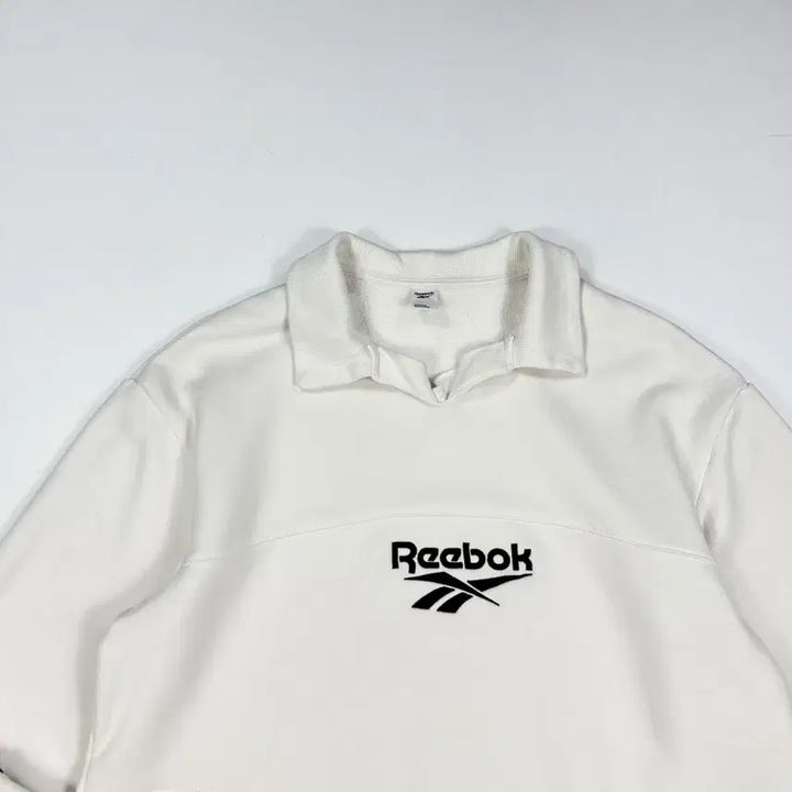 [SOLD OUT] (XL) 리복 클래식 센터로고 PK 카라 맨투맨 화이트