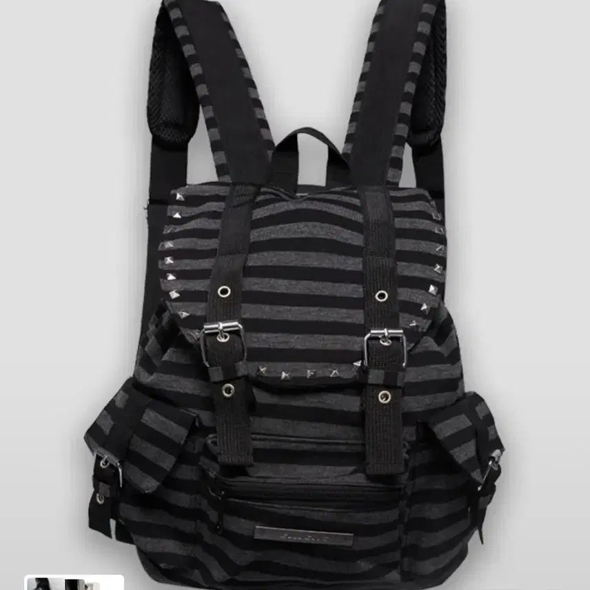[BUNJANG] Chicks Stripe Stud Pocket Backpack (Black) / 키링 무료+칙스 스트라이프 스터드 포켓 백팩(블랙)